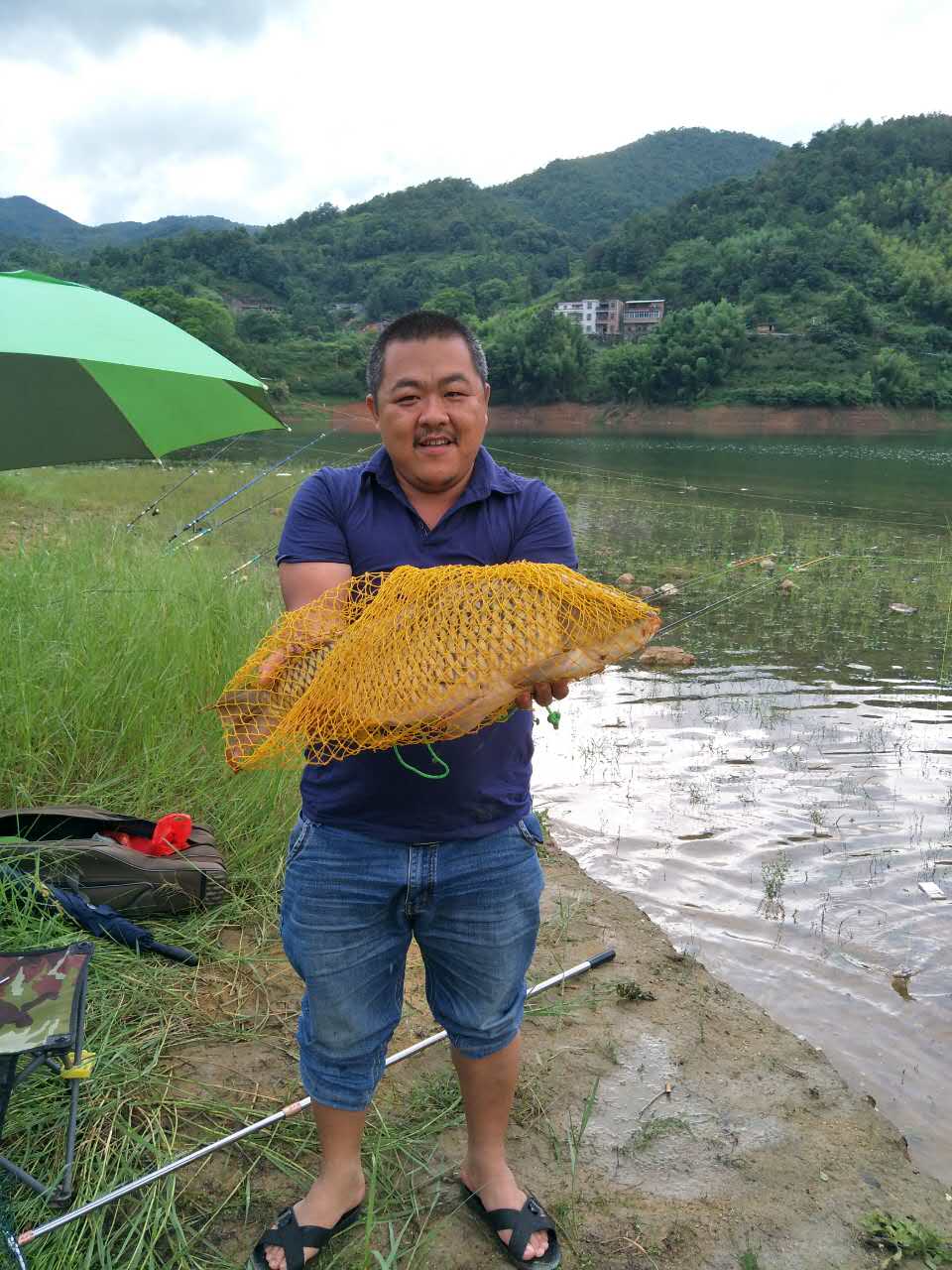 dvubb 图片点击可在新窗口打开查看